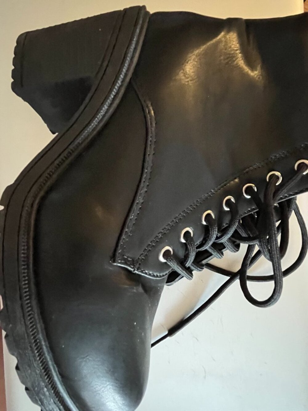 Ardene black faux leather heeled lace-up boots, size 9 narrow